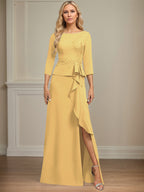 Eng anliegendes bodenlanges Kleid aus Stretch-Crêpe mit Rundhalsausschnitt, Säulenschnitt und kaskadierenden Rüschen-Applikationen
