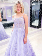 Vestido Longo de Festa Roxo A-Line com Alças Finas, Renda, Tule e Apliques