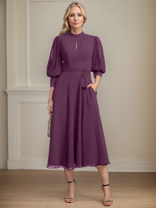 A-Linien Kleid mit hohem Kragen, tea-länge, Spitze und Chiffon, Brautmutterkleid mit Schleife