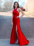 Robe longue sirène en satin à col licou avec fente