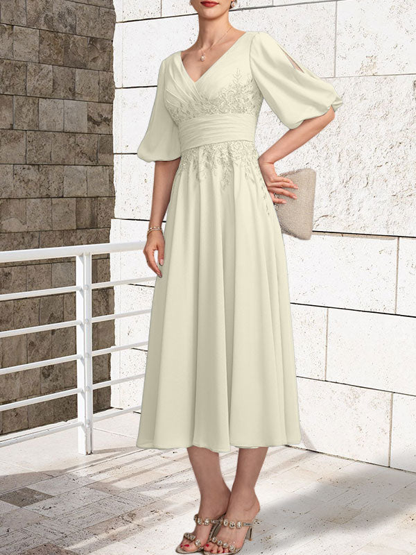 A-Linien Mutterkleid mit V-Ausschnitt, tea-length, Spitze und Chiffon mit Falten