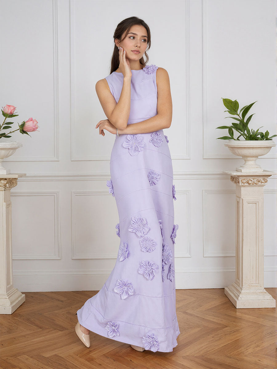 Lavendelfarbenes formelles Kleid mit U-Boot-Ausschnitt und herabfließenden 3D-Blumen