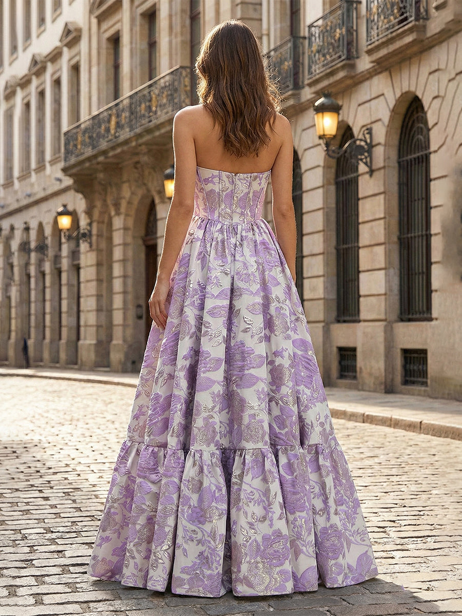 Robe de bal corset brocart floral lavande, sans bretelles, coupe évasée