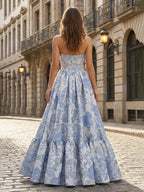 Robe de bal corset brocart floral lavande, sans bretelles, coupe évasée