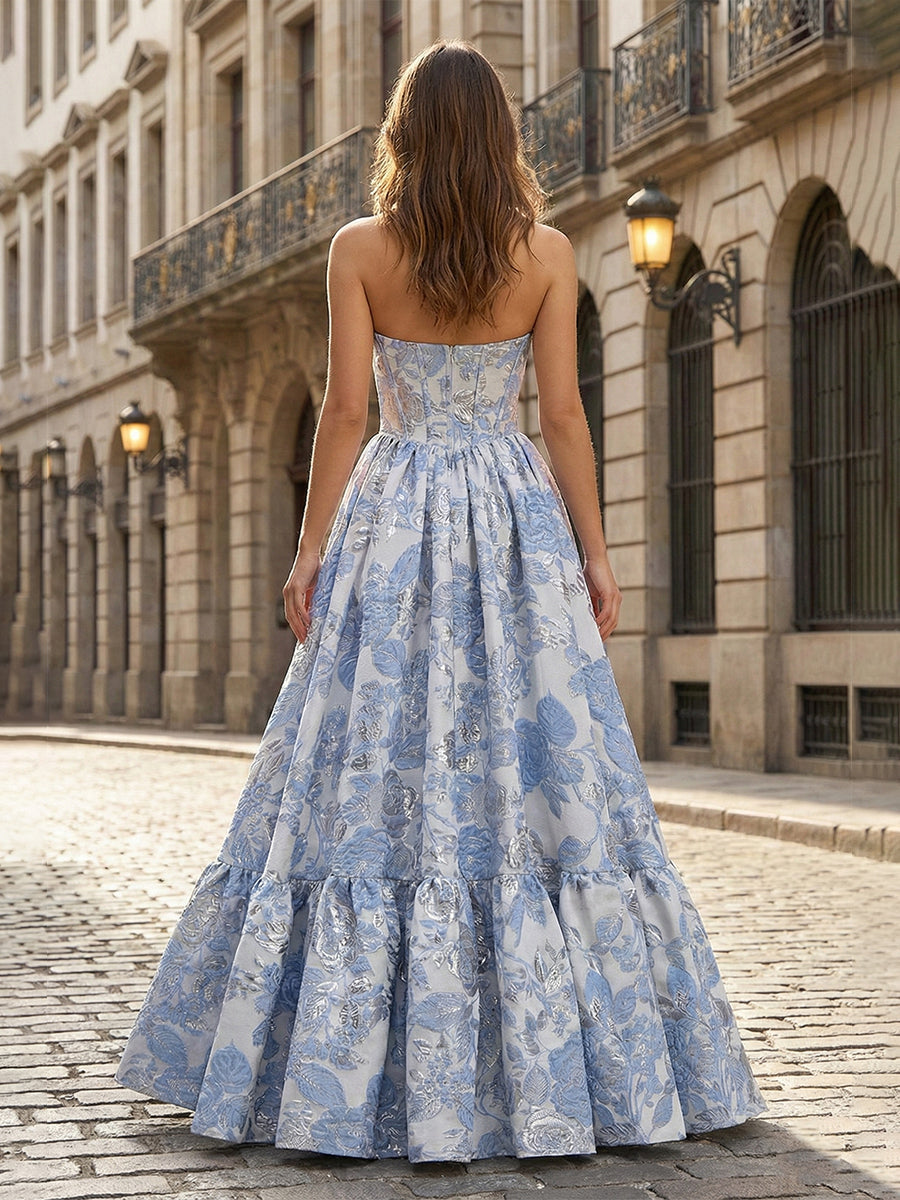 Robe de bal corset brocart floral lavande, sans bretelles, coupe évasée