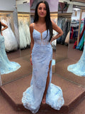 Abito da sera lungo con corsetto in pizzo floreale 3D azzurro chiaro con spacco