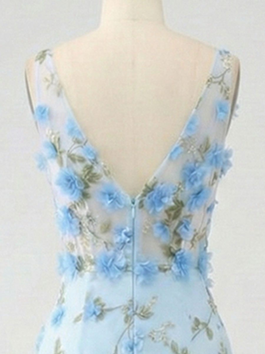 Vestido azul claro de tule para baile, sereia, decote profundo em V, com aplicações florais 3D