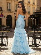 Vestido azul claro sereia longo para baile, sem alças, com babados e laço