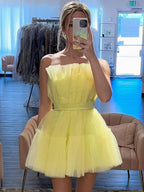 Light Yellow Strapless A-Line Tulle Homecoming Dress