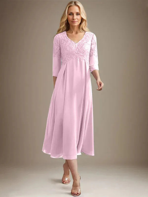 Vestido línea A con escote en V, largo hasta el té, de gasa y encaje para madre de la novia con pedrería