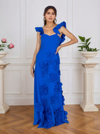 Vestido formal lilás justo com flores 3D e mangas com babados