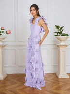 Vestido formal lilás justo com flores 3D e mangas com babados