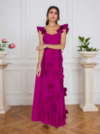 Vestido formal lilás justo com flores 3D e mangas com babados