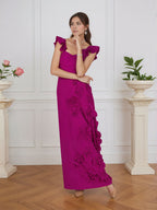 Vestido formal lilás justo com flores 3D e mangas com babados