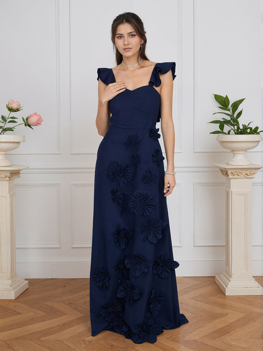 Vestido formal lilás justo com flores 3D e mangas com babados