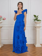 Vestido formal lilás justo com flores 3D e mangas com babados