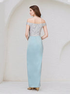 Abito lungo azzurro cielo chiaro in chiffon senza maniche con scollo a spalle scoperte e paillettes