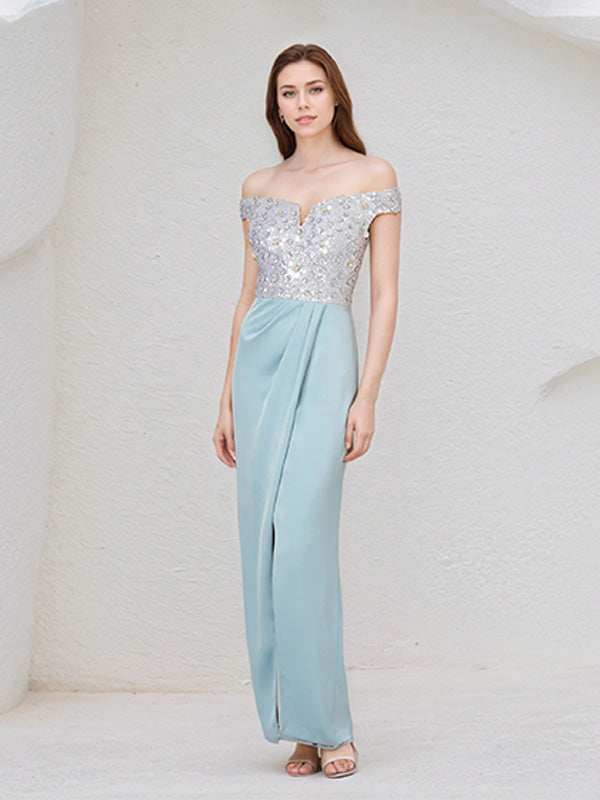 Abito lungo azzurro cielo chiaro in chiffon senza maniche con scollo a spalle scoperte e paillettes