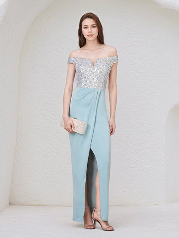 Abito lungo azzurro cielo chiaro in chiffon senza maniche con scollo a spalle scoperte e paillettes