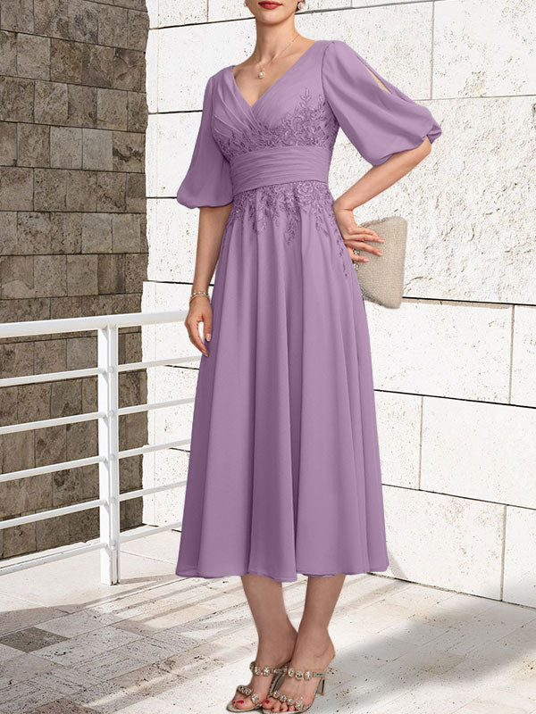 A-Linien Mutterkleid mit V-Ausschnitt, tea-length, Spitze und Chiffon mit Falten