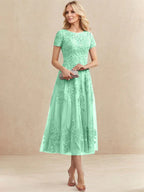 Robe de mère de la mariée A-line en tulle et dentelle, col arrondi, longueur thé