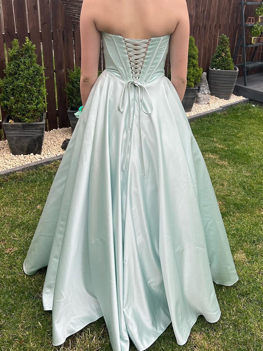 Vestido Longo de Baile em Linha A, Tomara que Caia, Corpete com Brilho e Corset Verde Menta