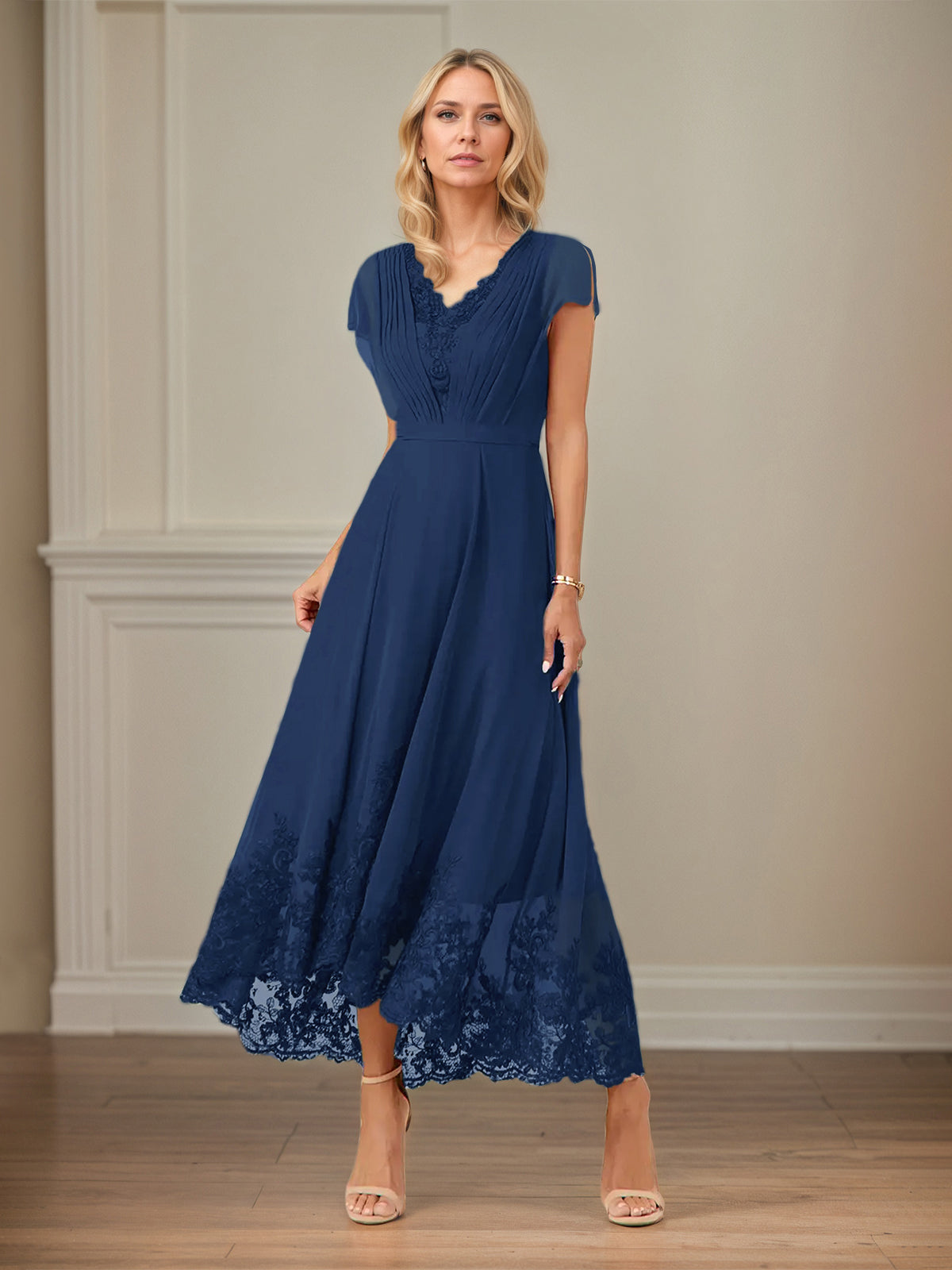 A-Linien Chiffon Kleid mit V-Ausschnitt, flatternden Ärmeln, knöchellang mit Applikationen