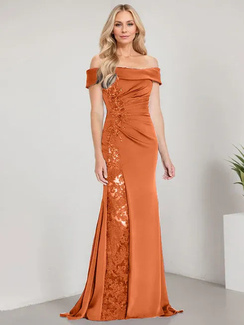 A-Linien Schulterfreies bodenlanges Brautmutterkleid mit Applikationen und Perlenbesatz Meerjungfrauenkleid mit hohem Schlitz