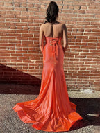Robe de bal longue sirène orange sans bretelles avec perles