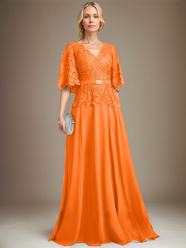 A-Linien V-Ausschnitt Bodenlanges Chiffon-Spitzen Mutter-der-Braut-Kleid mit Kristallbrosche und Strass