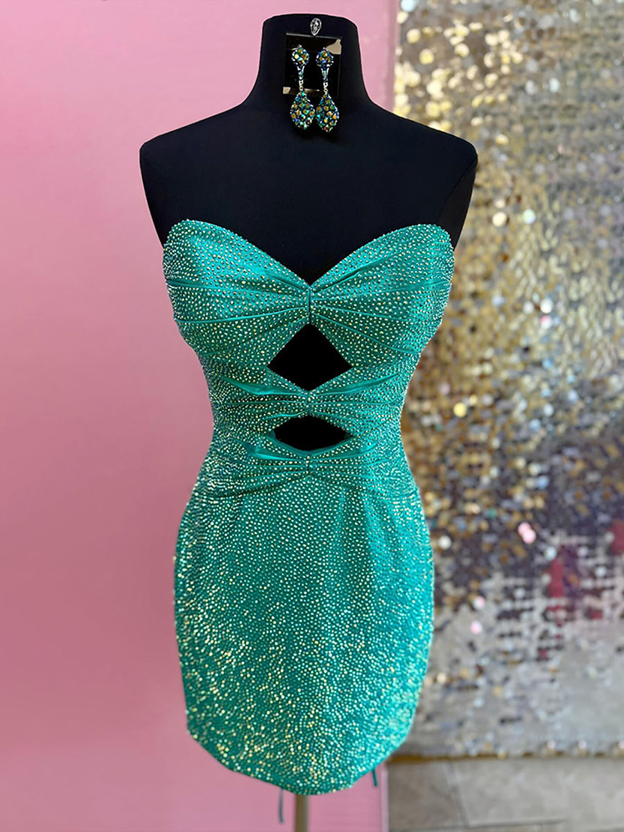 Robes de bal courtes moulantes bustier à décolleté cœur avec découpes