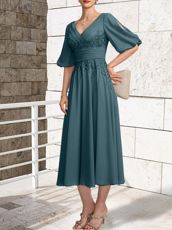 A-Linien Mutterkleid mit V-Ausschnitt, tea-length, Spitze und Chiffon mit Falten