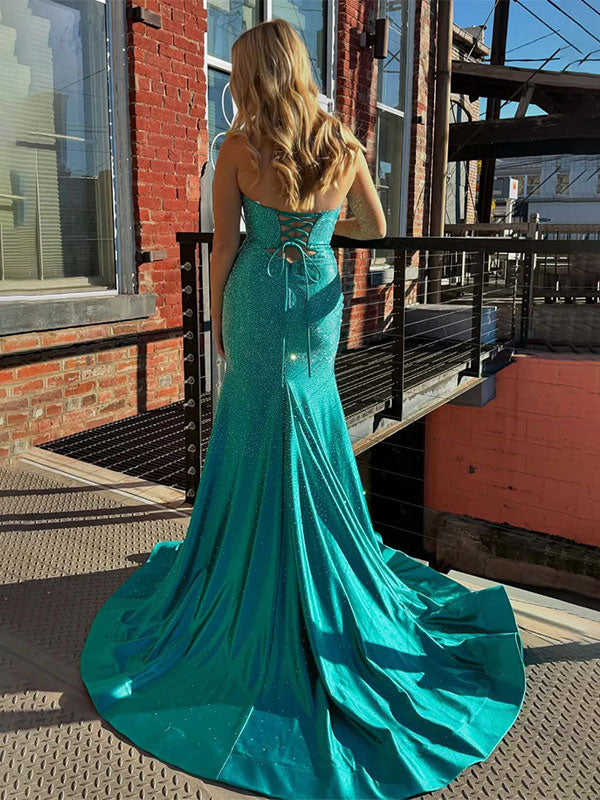 Robe de bal sirène jaune clair bustier avec découpes et perles