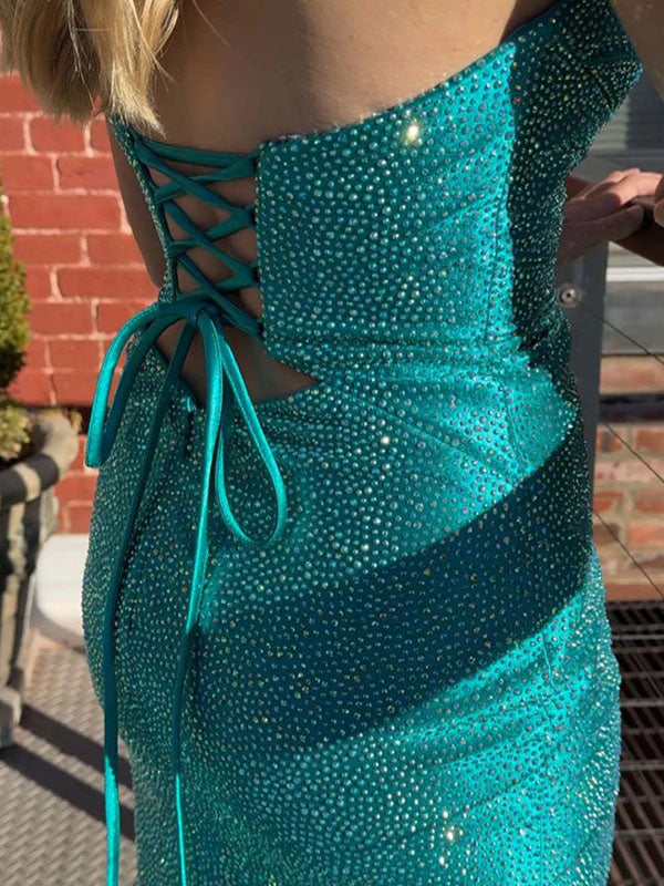 Robe de bal sirène jaune clair bustier avec découpes et perles