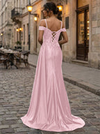 Vestido longo de festa verde esmeralda em cetim com corpete bordado