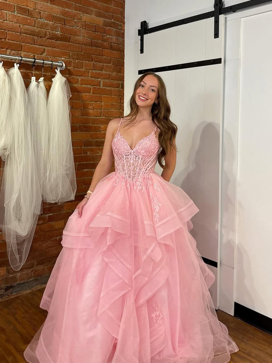 Robe longue de bal rose coupe trapèze en tulle à volants avec appliqué de dentelle