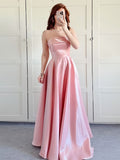 Robe de bal bustier rose en satin en ligne A avec col rabattable
