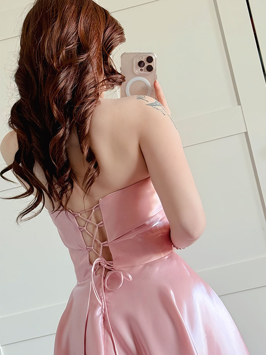 Robe de bal bustier rose en satin en ligne A avec col rabattable