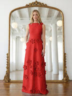 Lavendelfarbenes formelles Kleid mit U-Boot-Ausschnitt und herabfließenden 3D-Blumen