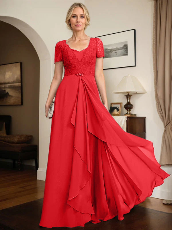 Robe mère de la mariée en mousseline et dentelle, ligne A, décolleté cœur, longueur au sol, avec perles et volants en cascade