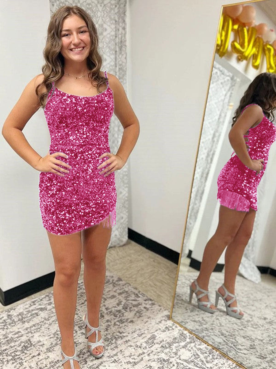 Robe courte moulante à sequins avec bretelles spaghetti ajustée pour soirée de retour