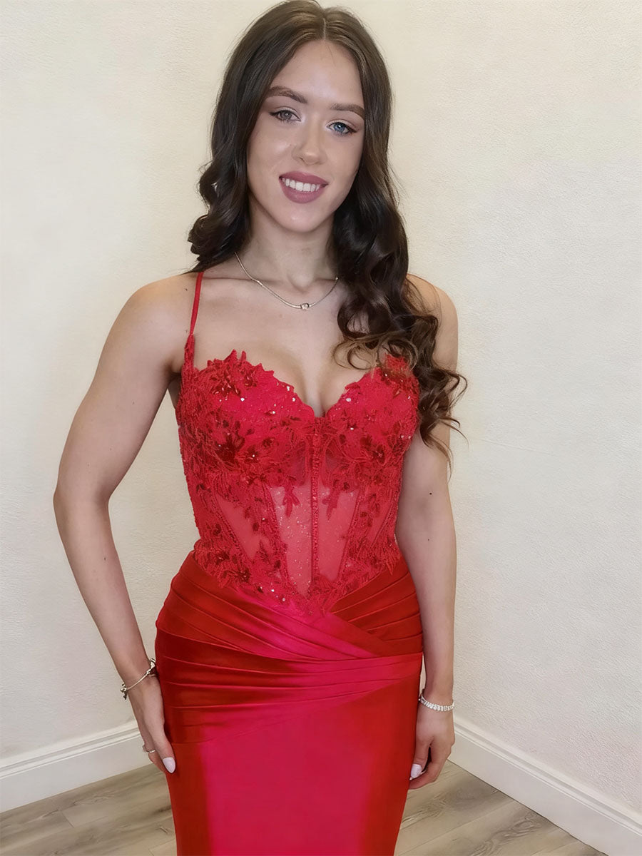 Robe de bal rouge sirène avec décolleté en trou de serrure et laçage dans le dos