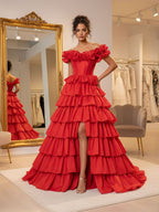 Rotes schulterfreies Rüschen gestuftes Korsett langes Ballkleid