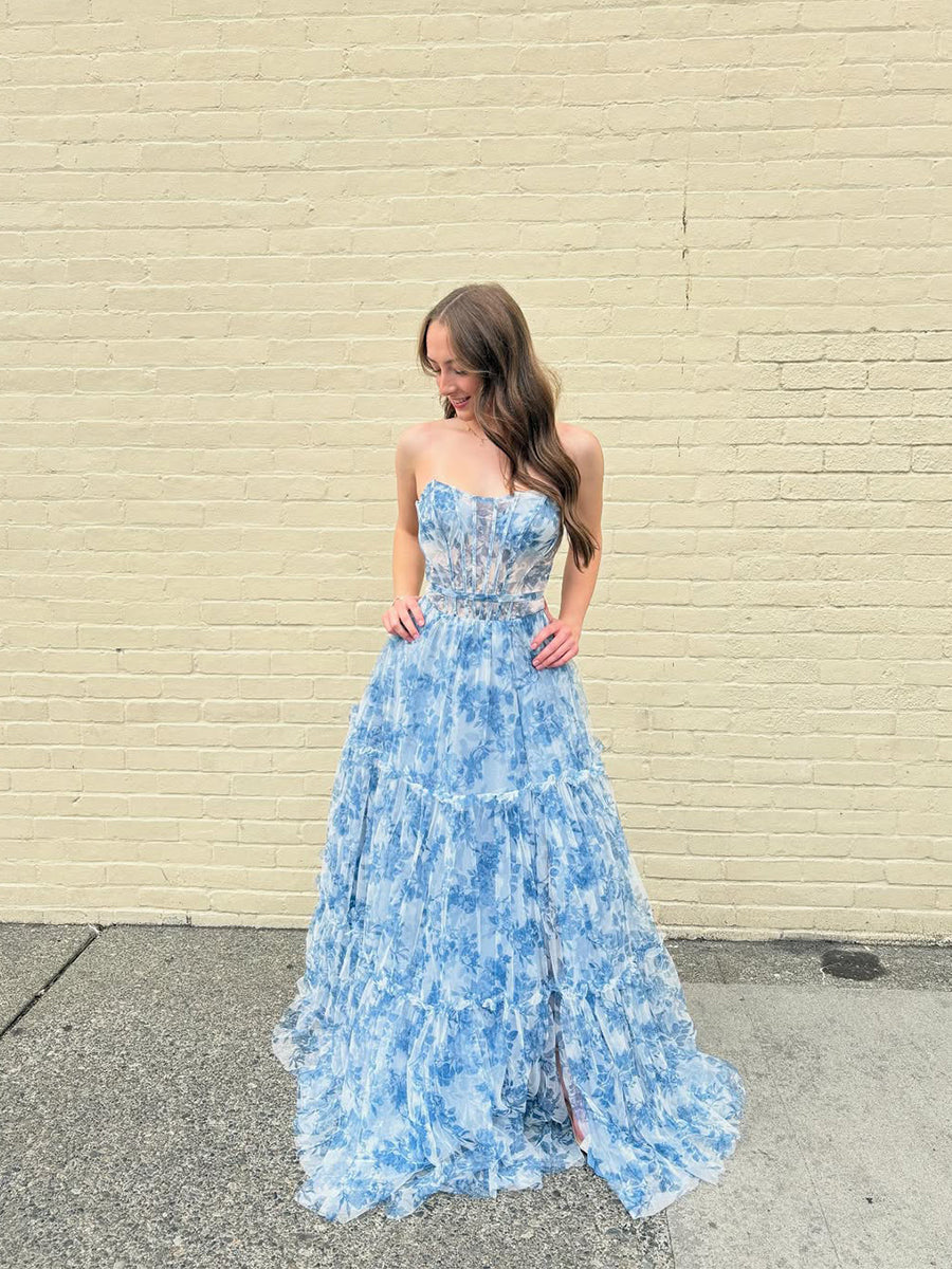 Robe de bal romantique bleue à fleurs, bustier à volants à étages