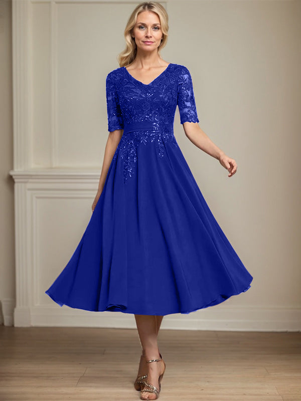 Robe de mère de la mariée en dentelle et chiffon longueur thé, ligne A, col en V avec sequins