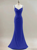 Abito da ballo lungo modello sirena blu reale con spalline sottili e corsetto decorato con perline