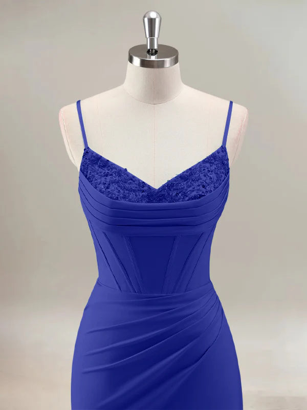 Abito da ballo lungo modello sirena blu reale con spalline sottili e corsetto decorato con perline