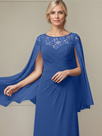 Vestido de madre de la novia azul real línea A con escote redondo ilusión, encaje y gasa con pliegues, largo hasta el suelo