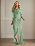 Pflaumenfarbenes eng anliegendes Spitzen Stretch Krepp Kleid für die Brautmutter