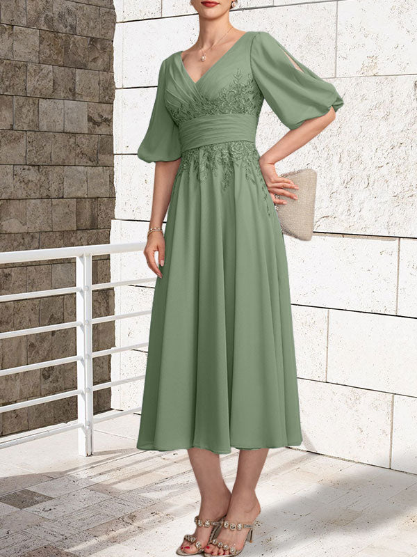 A-Linien Mutterkleid mit V-Ausschnitt, tea-length, Spitze und Chiffon mit Falten